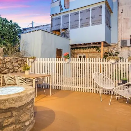 Historical Charm Garden Apartment *