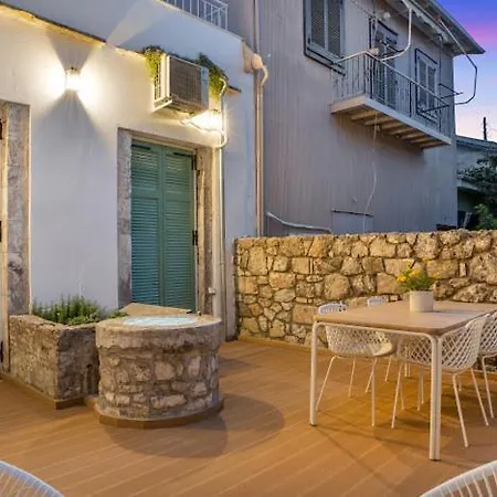 Apartment Historical Charm Garden Lefkada City